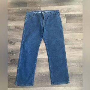 Wrangler Men’s Jeans Regular Fit 40 x 32 EUC